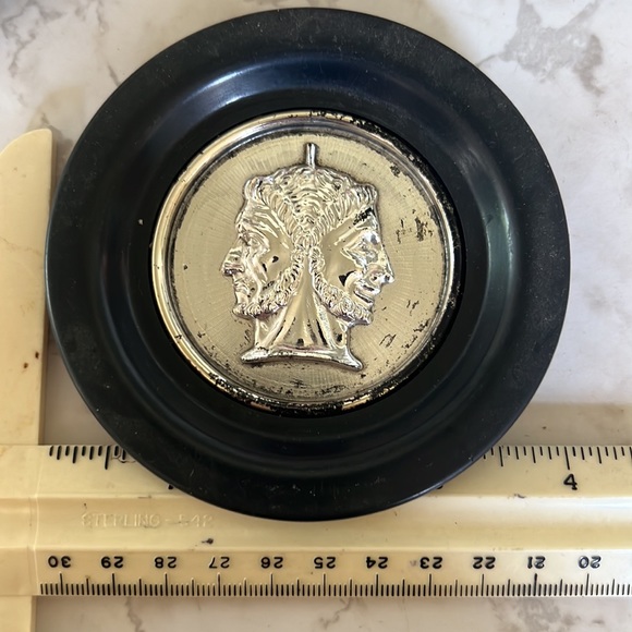 Vintage coasters set of 4 - Roman God plastic - Picture 8 of 16